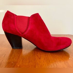 Elegant Red Suede Ankle Boots